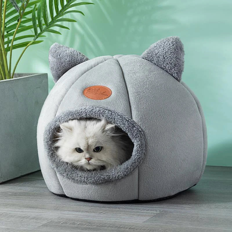 Cozy Winter Deep Sleep Cat & Dog Bed